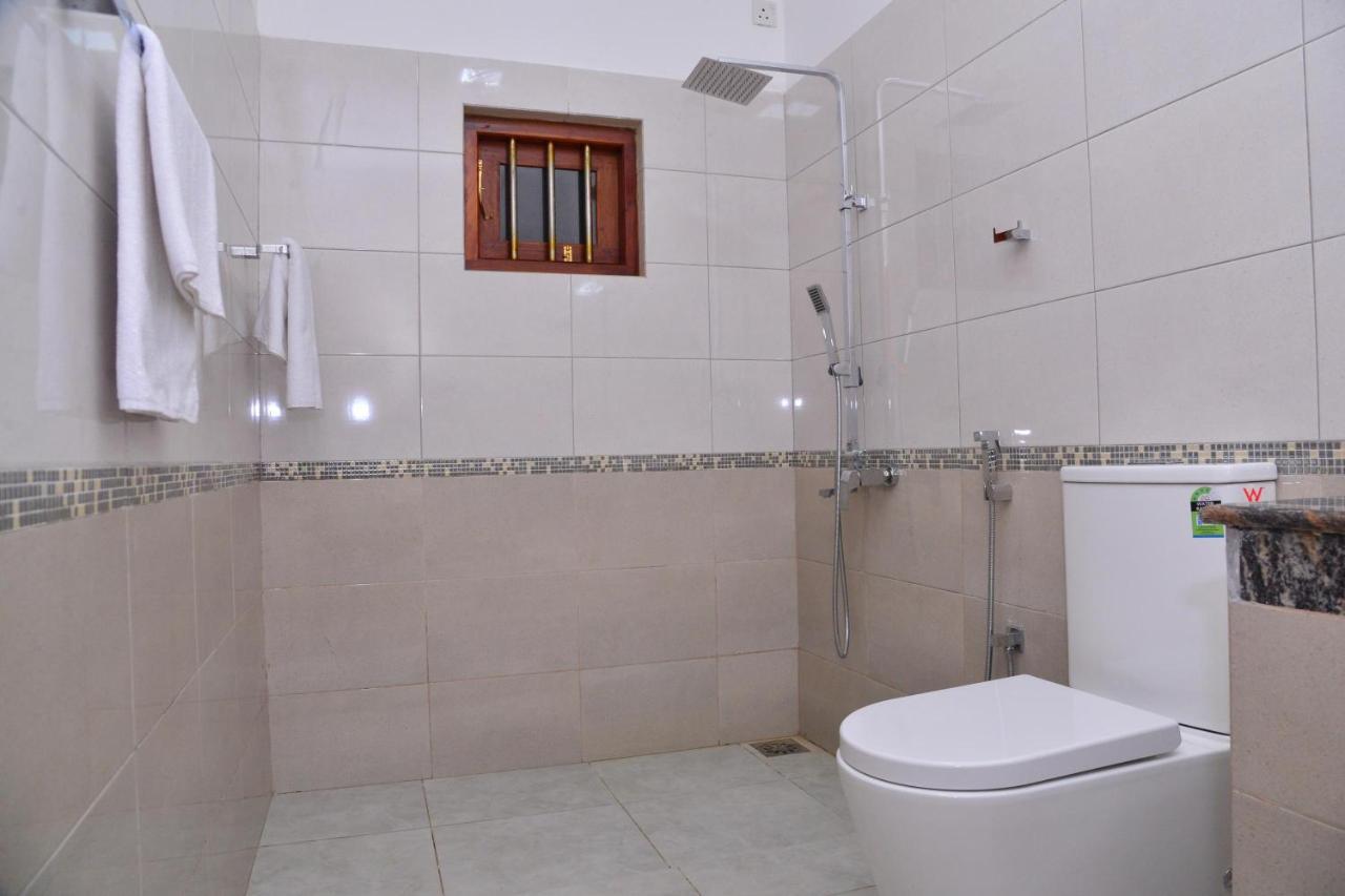 Sunshine Greens Bed & Breakfast Хикадува Екстериор снимка